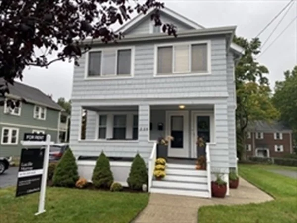 2 bed, 1 bath apartment for rent at 226 Washington St Unit 1, Winchester