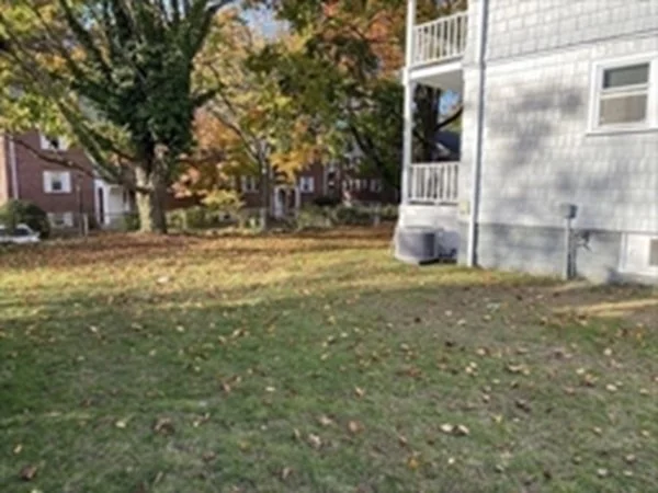 2 bed, 1 bath apartment for rent at 226 Washington St Unit 1, Winchester — photo 16 of 19
