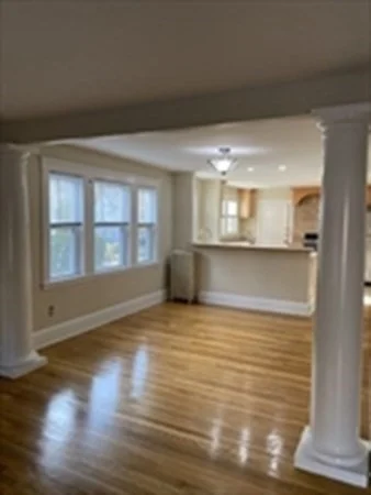 2 bed, 1 bath apartment for rent at 226 Washington St Unit 1, Winchester — photo 3 of 19