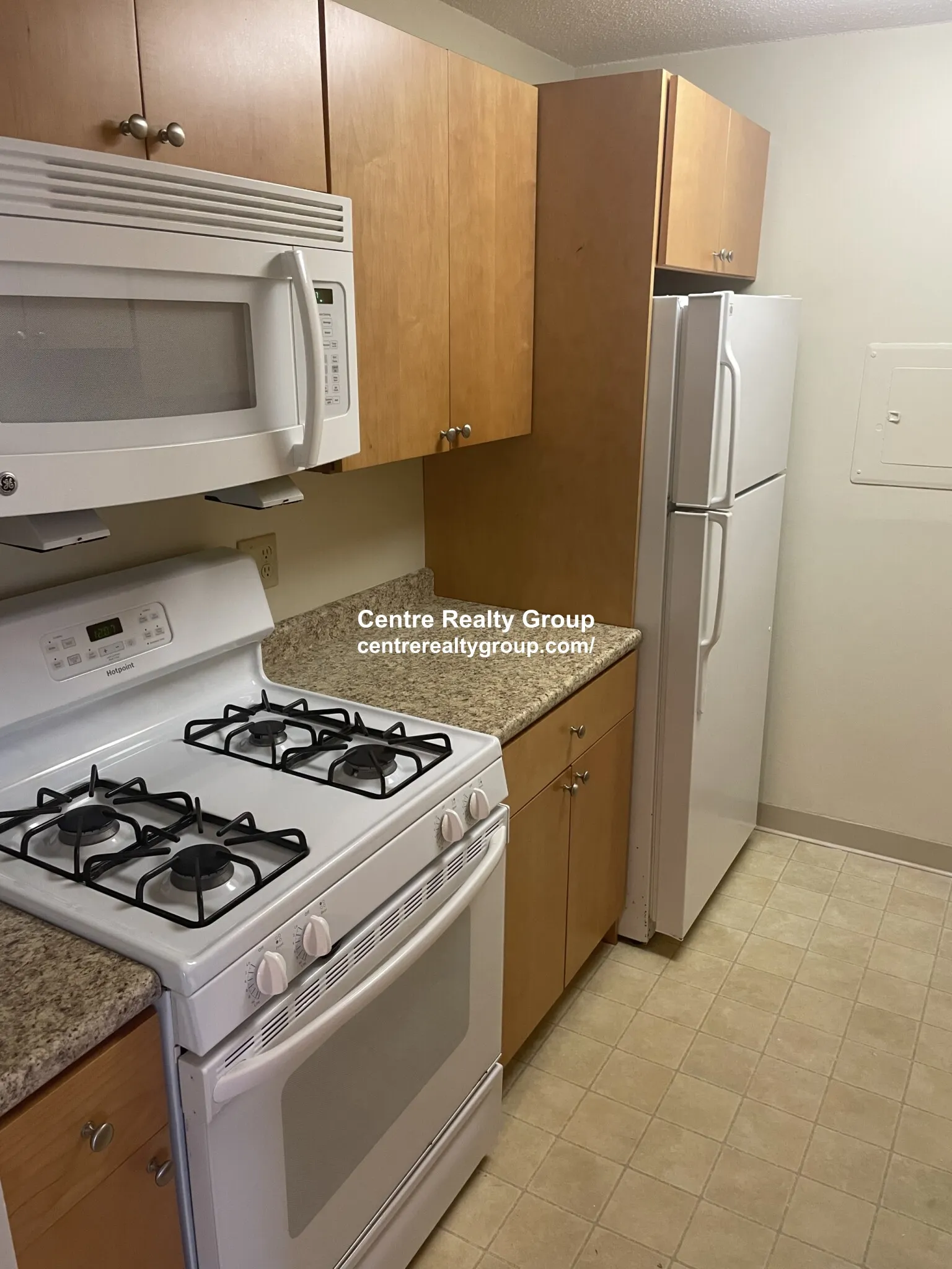 2 bed, 1.5 bath apartment for rent at 2261 Washington St Unit 1, Newton Lower Falls — photo 1 of 17