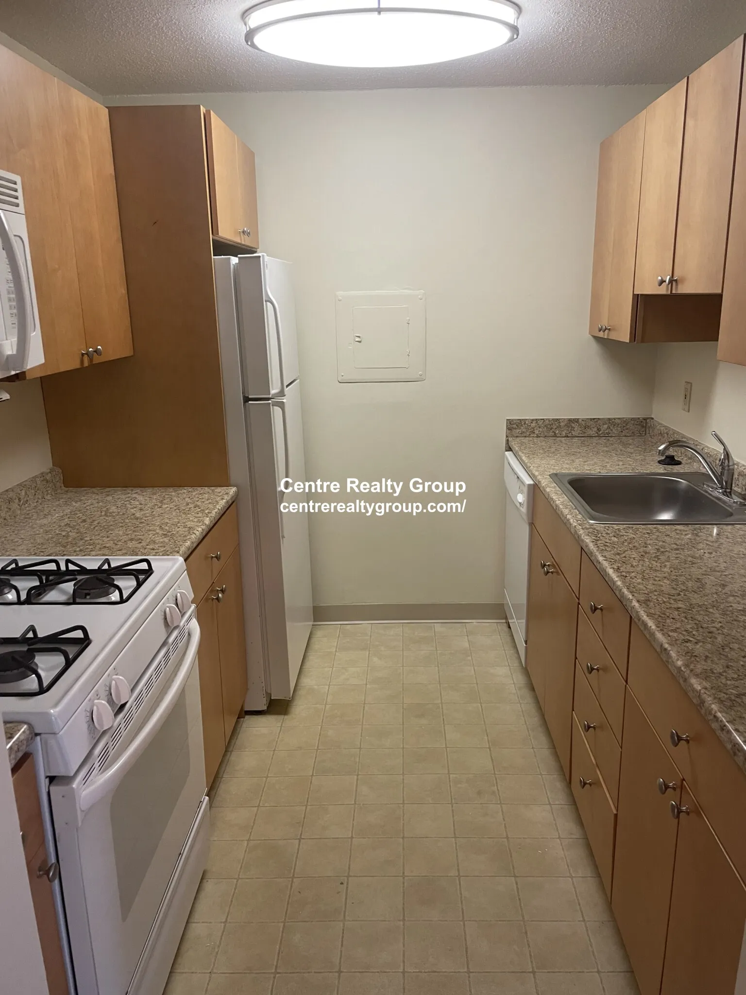 2 bed, 1.5 bath apartment for rent at 2261 Washington St Unit 1, Newton Lower Falls — photo 3 of 17