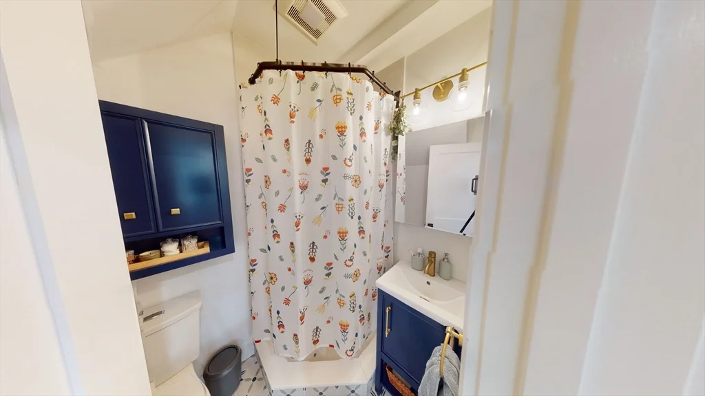 3 bed, 2 bath apartment for rent at 227 Amory St Unit 227, Jamaica Plain — photo 5 of 16