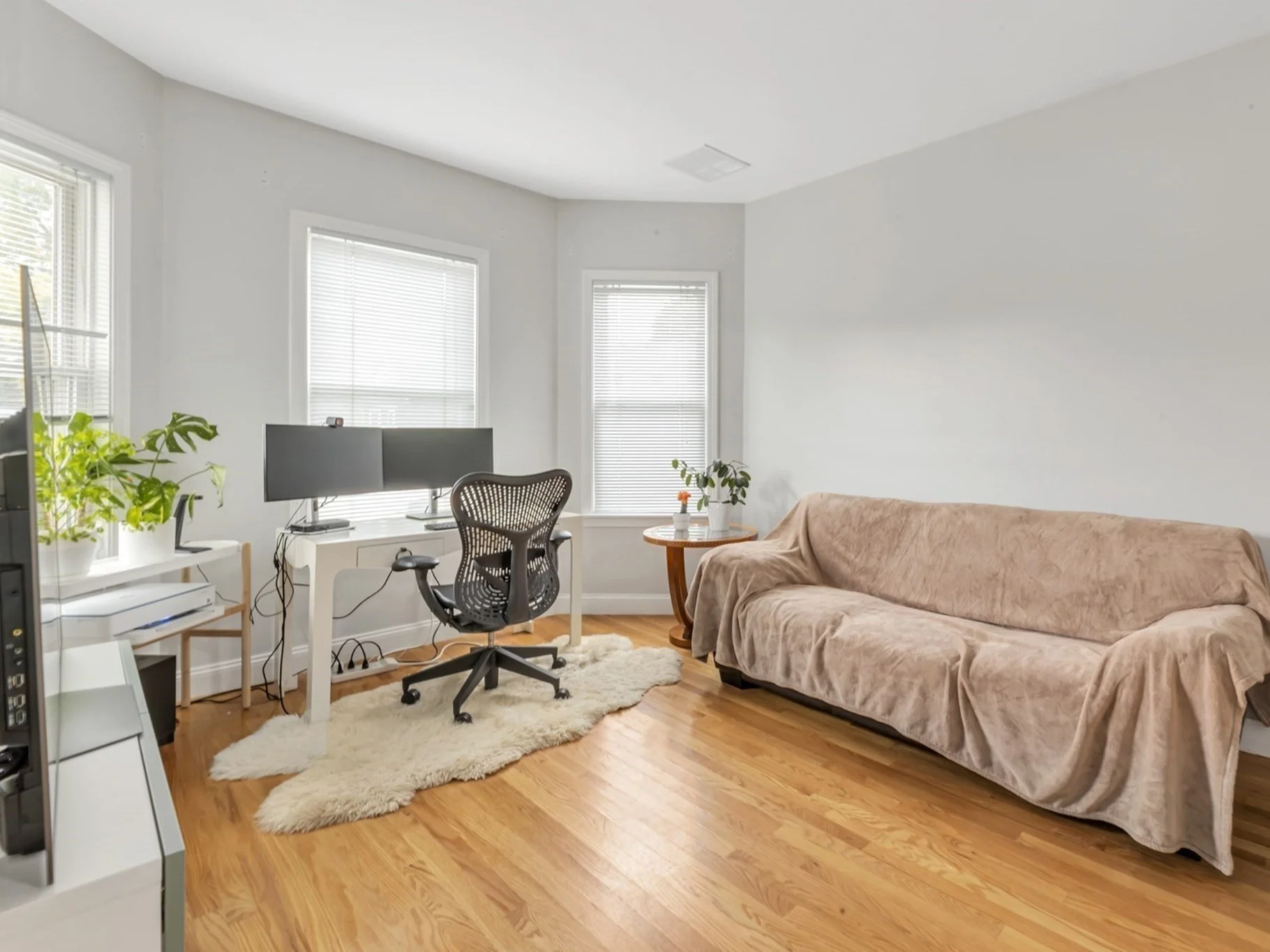 2 bed, 1 bath apartment for rent at 227 Belgrade Ave Unit 2, Roslindale — photo 6 of 13
