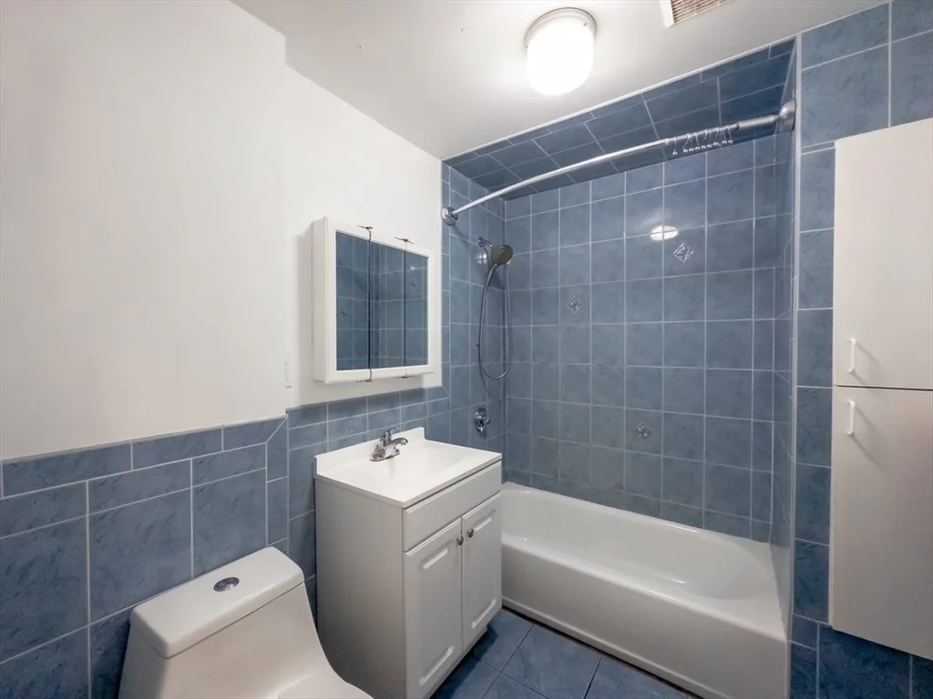2 bed, 1 bath apartment for rent at 227 Belgrade Unit 1, Roslindale — photo 9 of 14