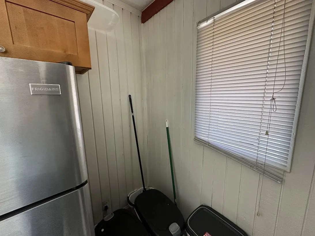 4 bed, 1 bath apartment for rent at 227 Boston Ave Unit 227-1, Medford — photo 11 of 17