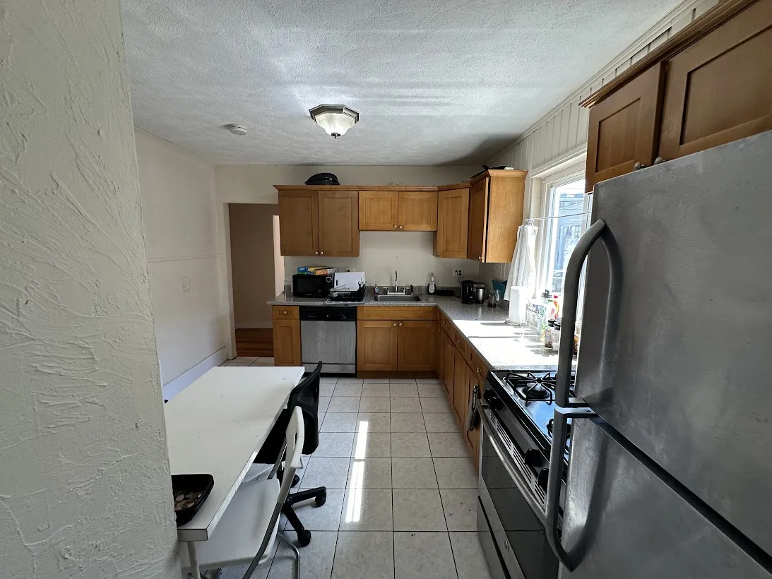 4 bed, 1 bath apartment for rent at 227 Boston Ave Unit 227-1, Medford