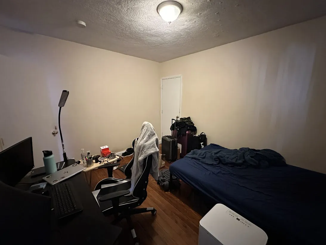 4 bed, 1 bath apartment for rent at 227 Boston Ave Unit 227-1, Medford — photo 8 of 17