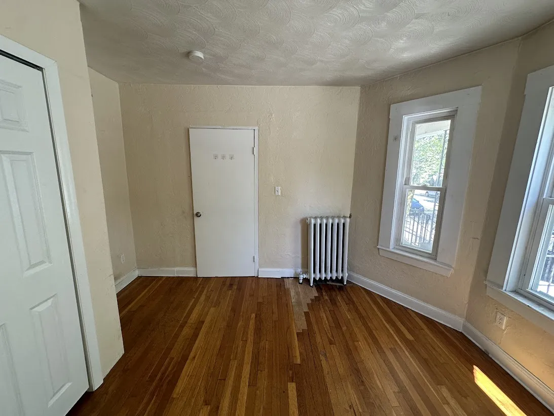 4 bed, 1 bath apartment for rent at 227 Boston Ave Unit 227-1, Medford — photo 16 of 17