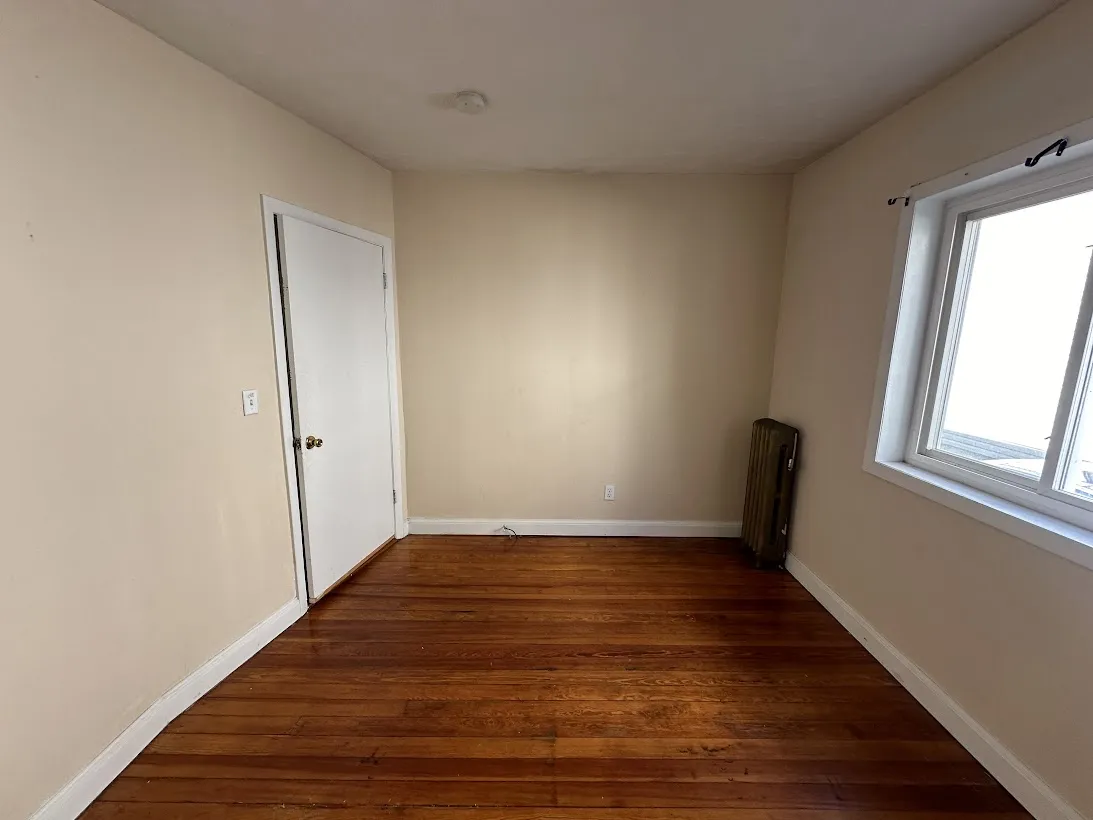 4 bed, 1 bath apartment for rent at 227 Boston Ave Unit 227-1, Medford — photo 10 of 17