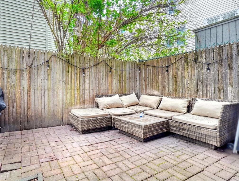 1 bed, 1 bath apartment for rent at 227 Bowen St Unit 1, South Boston — photo 10 of 14