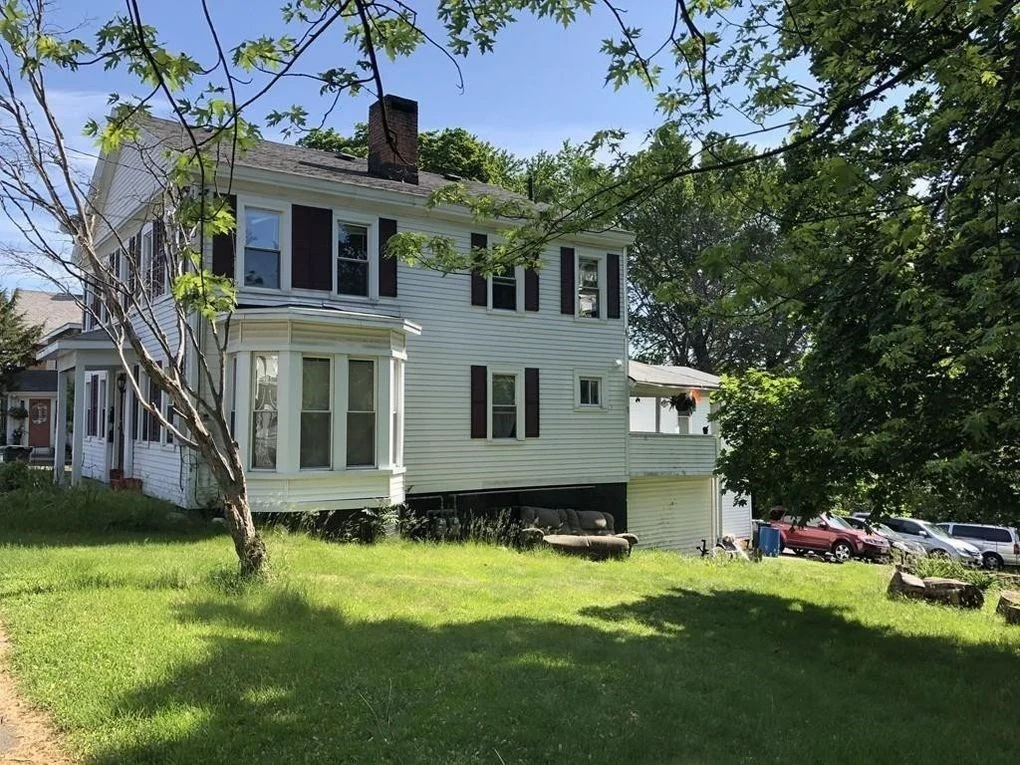 2 bed, 1 bath apartment for rent at 227 Bridge St Unit 2, Northampton — photo 1 of 8