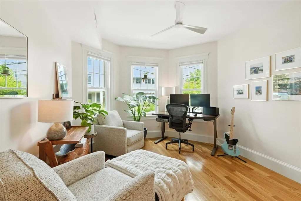 3 bed, 2 bath apartment for rent at 227 Centre St Unit 1, Dorchester — photo 3 of 14