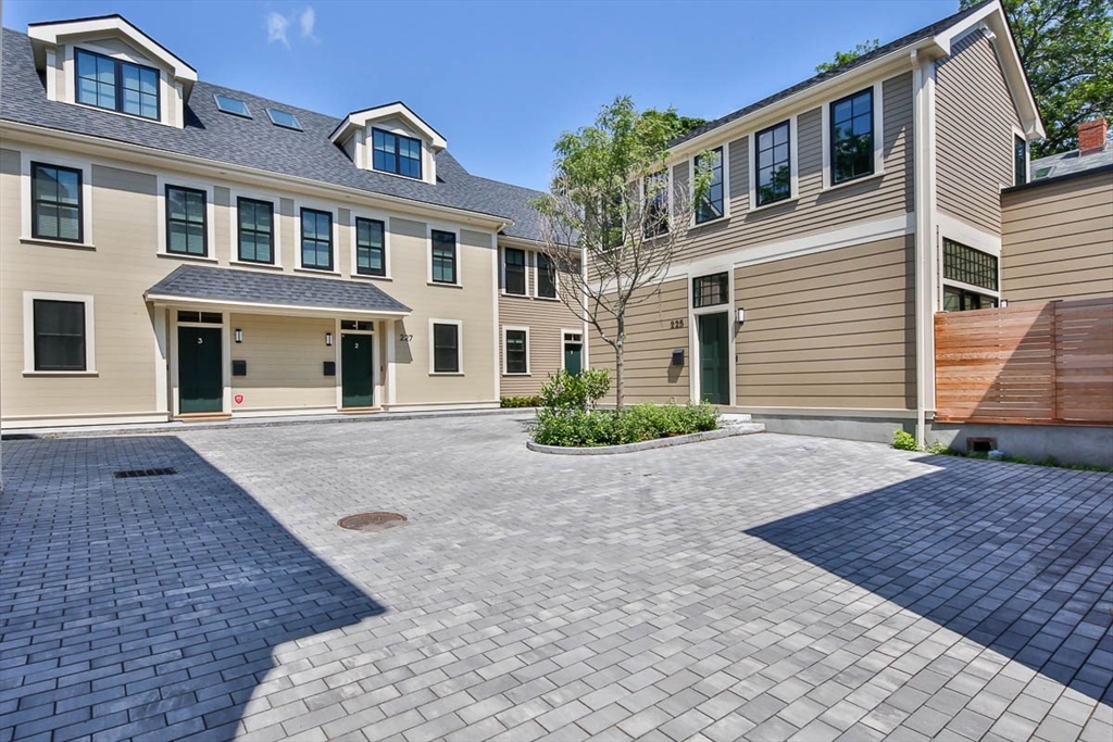 3 bed, 3 bath apartment for rent at 227 Concord Ave Unit 1, Cambridge