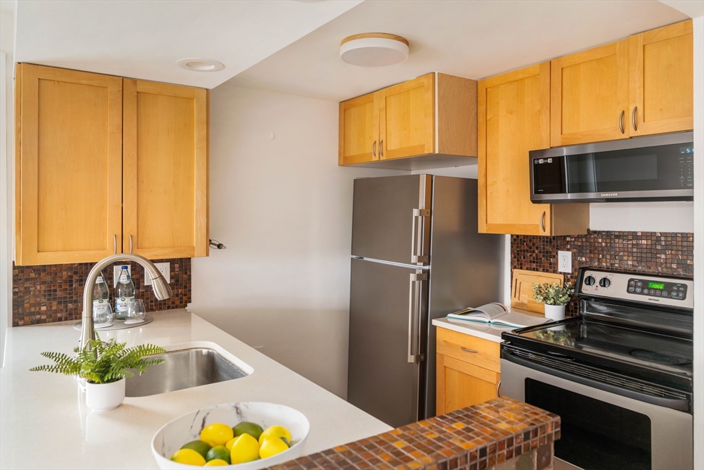 2 bed, 1 bath apartment for rent at 227 Coolidge Ave Unit PHA, Watertown — photo 21 of 28