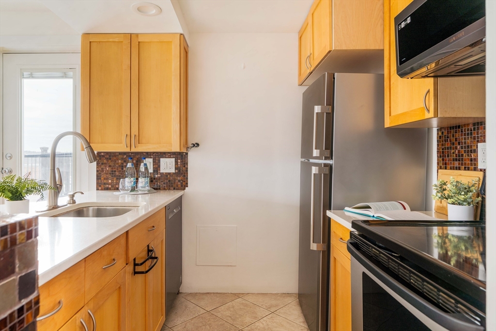 2 bed, 1 bath apartment for rent at 227 Coolidge Ave Unit PHA, Watertown — photo 20 of 28