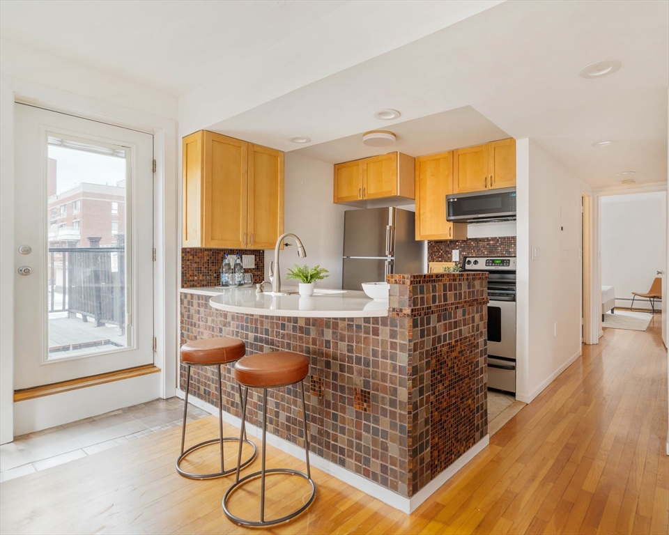 2 bed, 1 bath apartment for rent at 227 Coolidge Ave Unit PHA, Watertown — photo 4 of 28