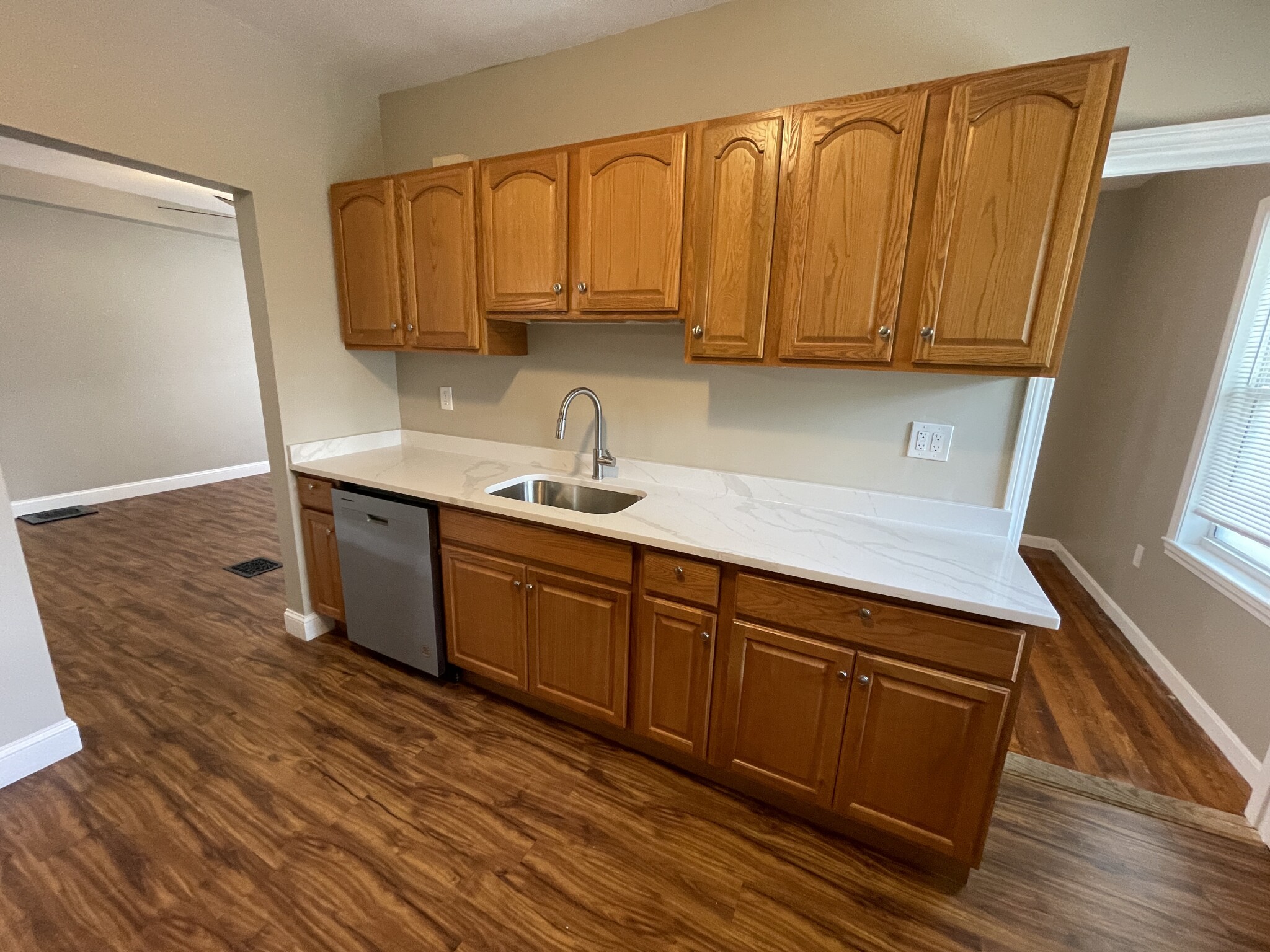 3 bed, 2 bath apartment for rent at 227 Holland St Unit 1A, Teele Square — photo 3 of 13