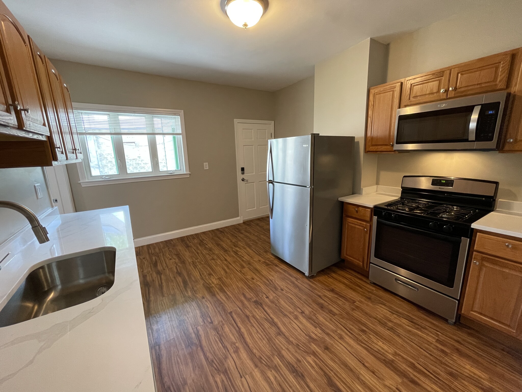 3 bed, 2 bath apartment for rent at 227 Holland St Unit 1A, Teele Square