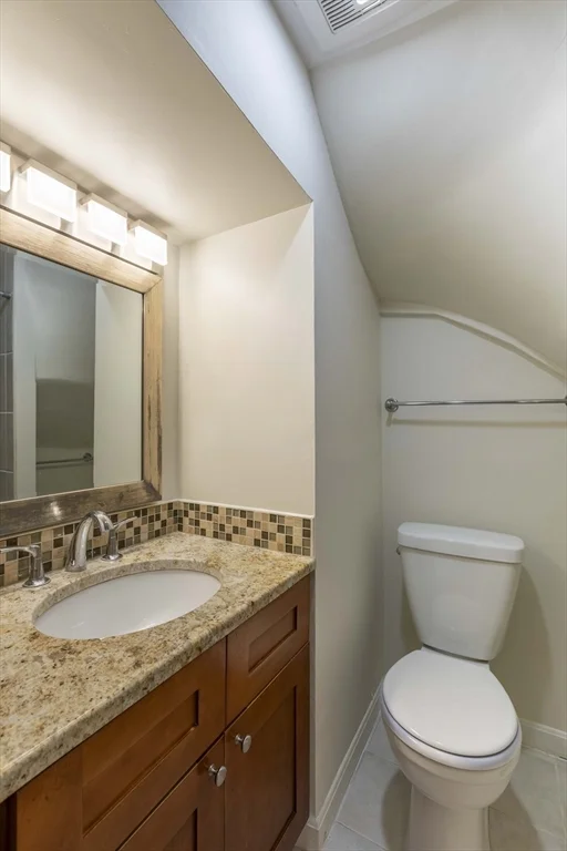 2 bed, 1 bath apartment for rent at 227 Hurley St Unit 1, East Cambridge — photo 25 of 27