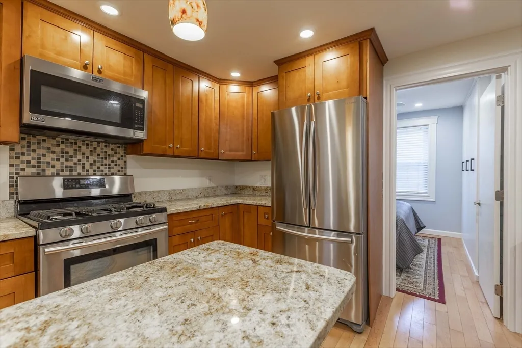2 bed, 1 bath apartment for rent at 227 Hurley St Unit 1, East Cambridge — photo 9 of 27