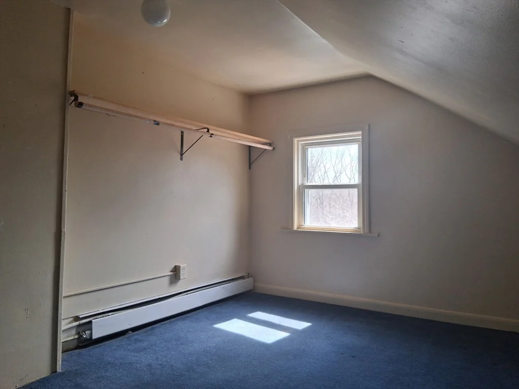 4 bed, 1 bath apartment for rent at 227 Main St Unit 227, Blackstone — photo 7 of 9