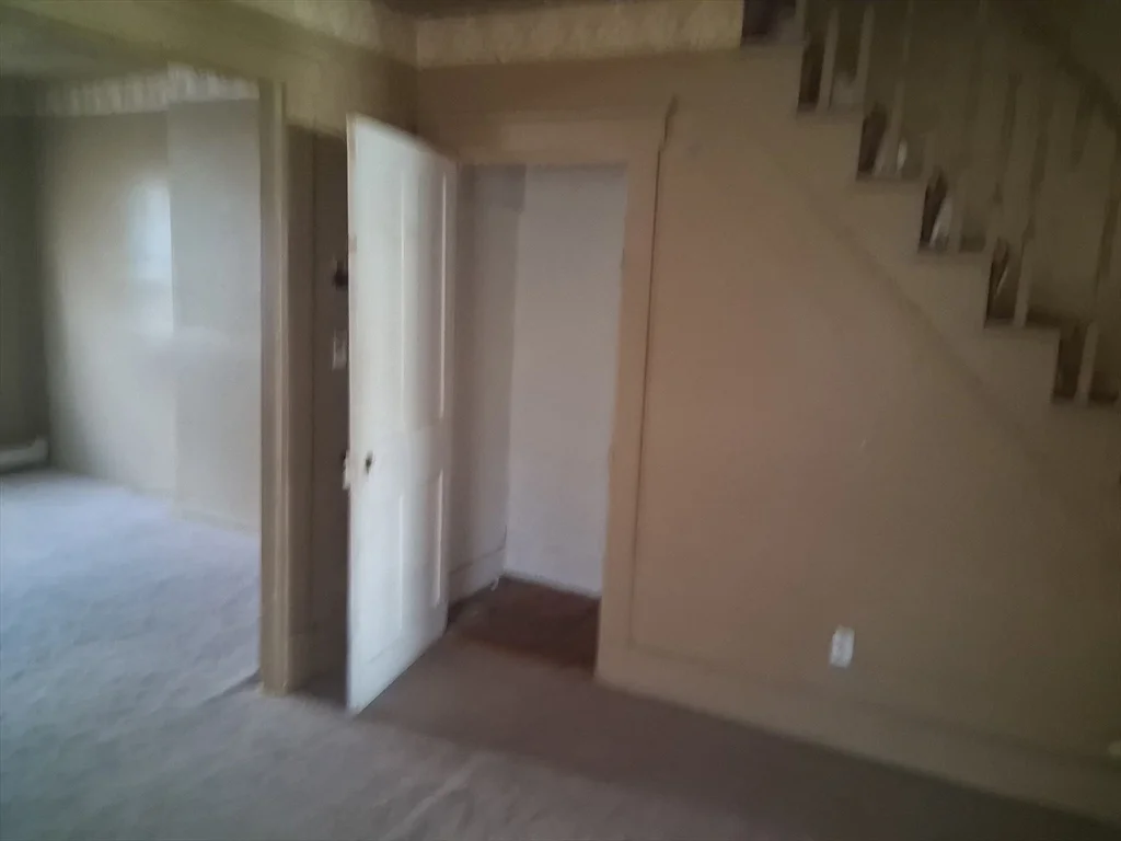 4 bed, 1 bath apartment for rent at 227 Main St Unit 227, Blackstone — photo 9 of 9