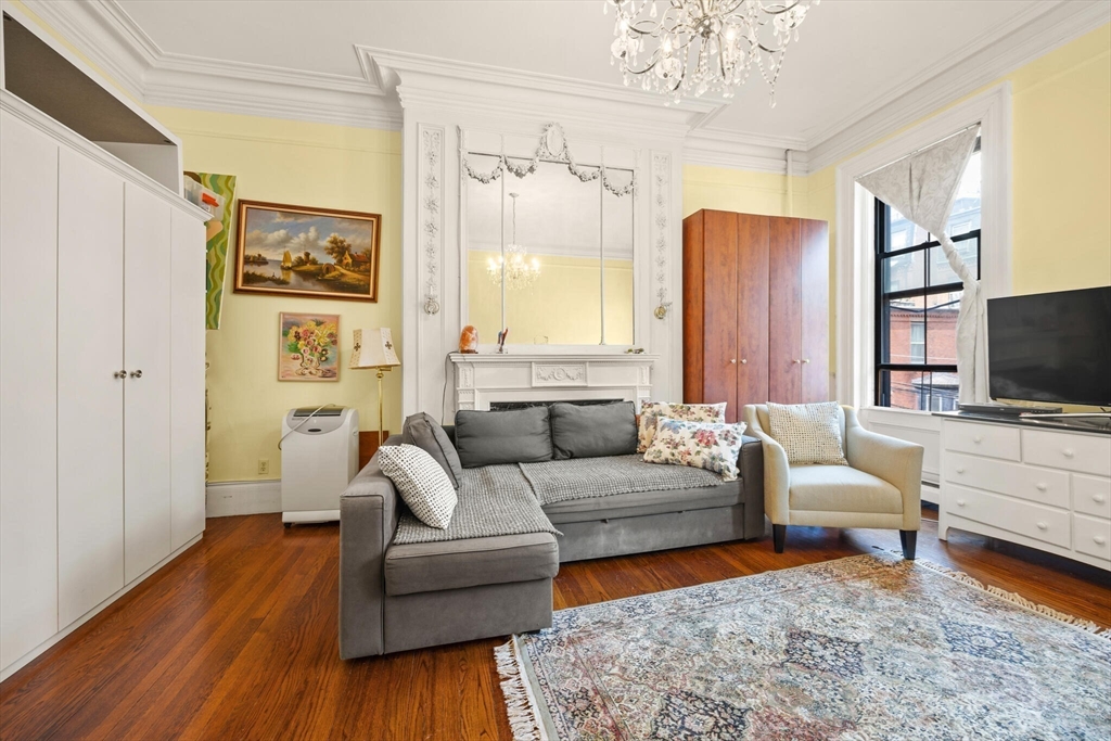 Studio bed, 1 bath apartment for rent at 227 Marlborough St Unit 6, Back Bay — photo 8 of 18
