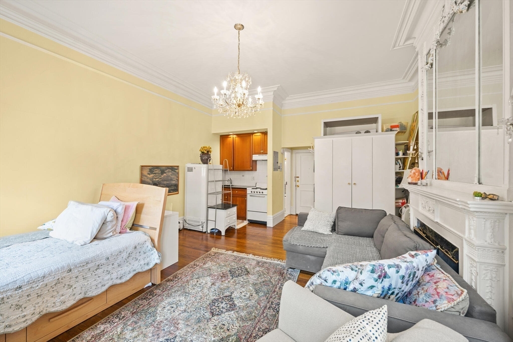 Studio bed, 1 bath apartment for rent at 227 Marlborough St Unit 6, Back Bay — photo 11 of 18