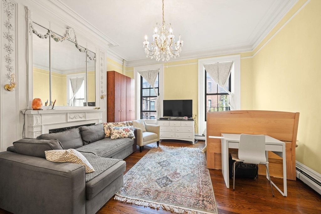 Studio bed, 1 bath apartment for rent at 227 Marlborough St Unit 6, Back Bay — photo 3 of 18