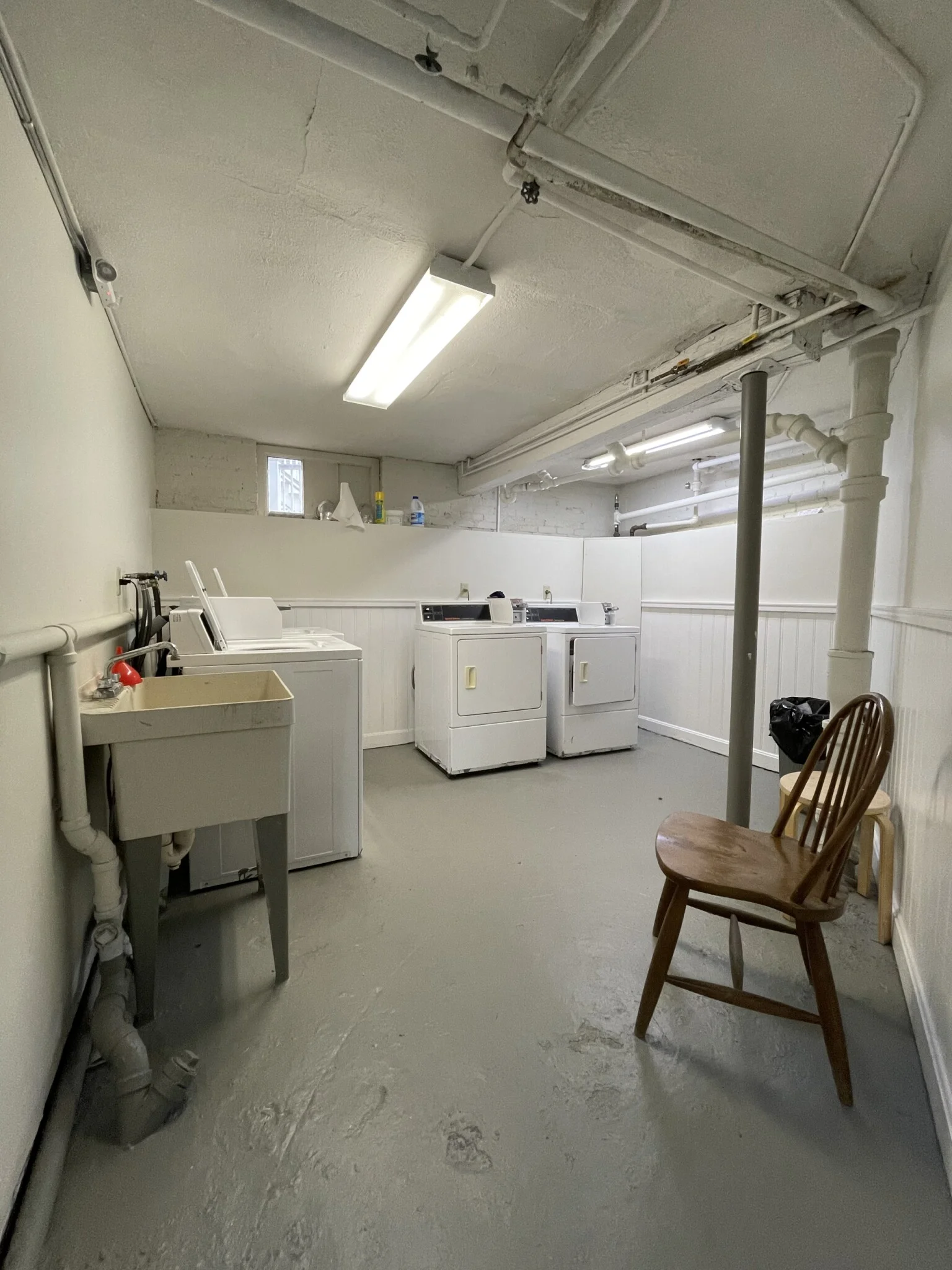 2 bed, 1 bath apartment for rent at 227 Rawson Rd Unit 1, Washington Square — photo 2 of 2