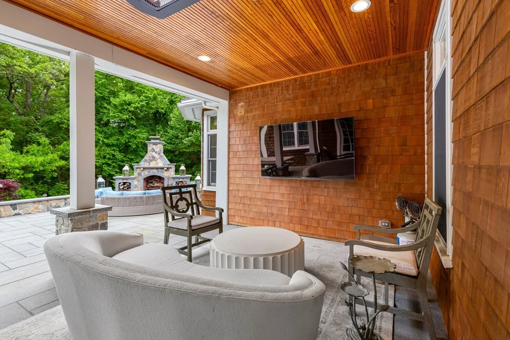 6 bed, 4+ bath apartment for rent at 227 Rice Rd, Cochituate — photo 11 of 40