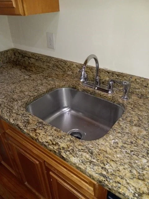 7 bed, 3 bath apartment for rent at 227 Roxbury St Unit 2, Roxbury — photo 4 of 23