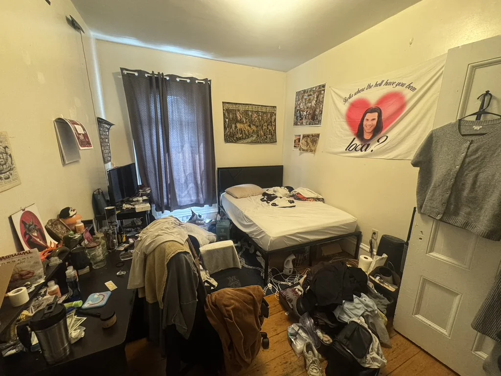 3 bed, 1 bath apartment for rent at 227 Roxbury St Unit 227#4, Roxbury — photo 6 of 7