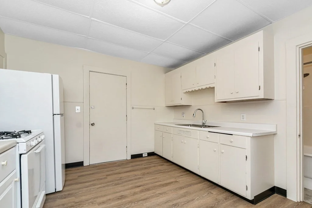1 bed, 1 bath apartment for rent at 227 Salem St Unit 1, Medford — photo 2 of 18
