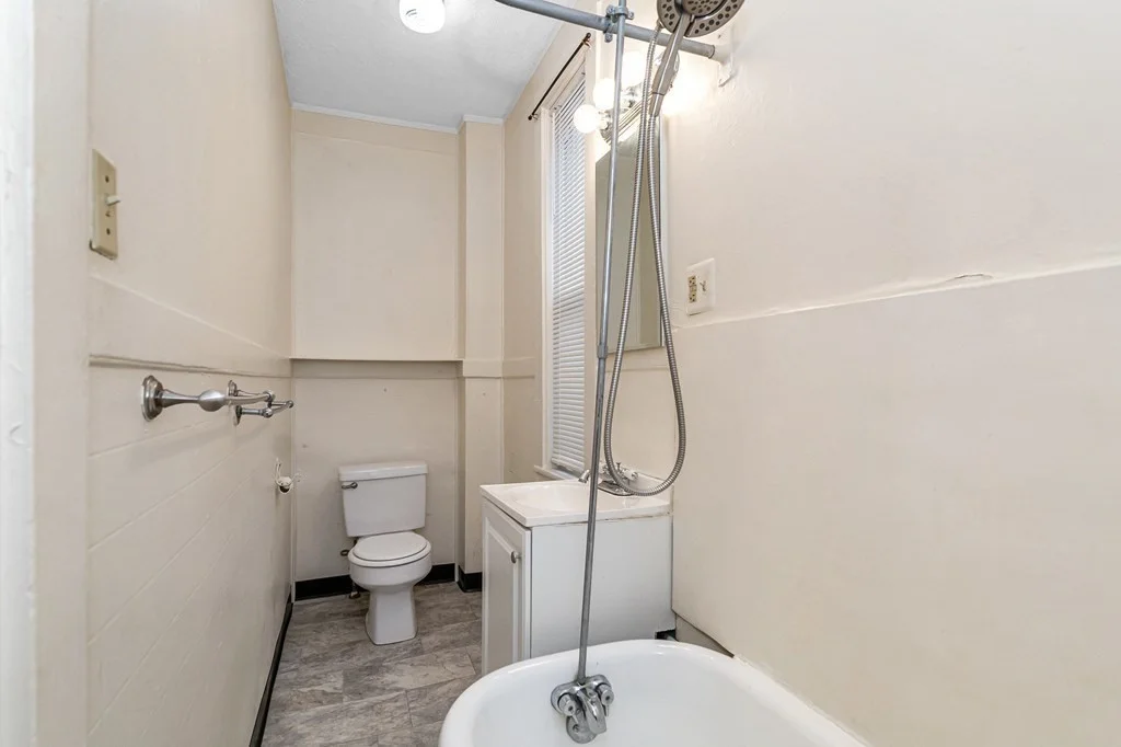 1 bed, 1 bath apartment for rent at 227 Salem St Unit 1, Medford — photo 15 of 18