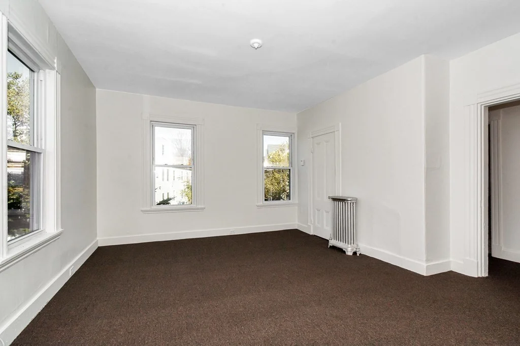 3 bed, 1 bath apartment for rent at 227 Salem St Unit 2, Medford — photo 4 of 18