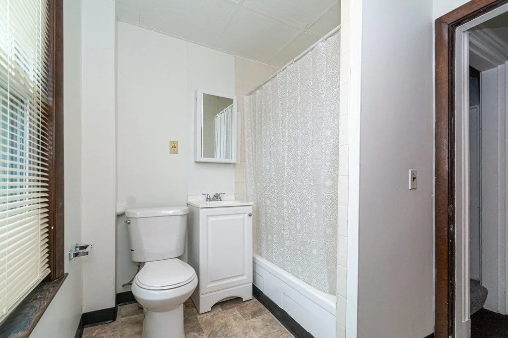 3 bed, 1 bath apartment for rent at 227 Salem St Unit 2, Medford — photo 13 of 18