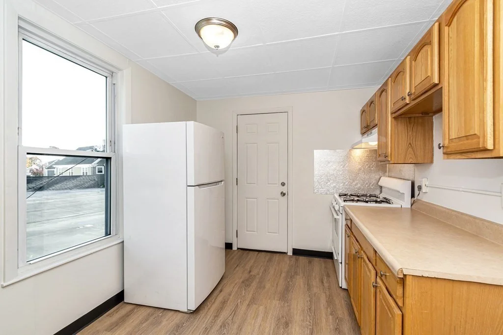 3 bed, 1 bath apartment for rent at 227 Salem St Unit 2, Medford
