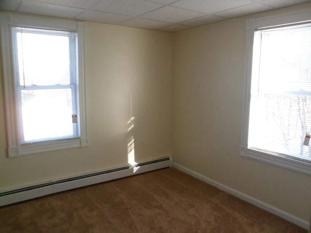 2 bed, 1 bath apartment for rent at 227 Standish Ave Unit 2, Plymouth — photo 4 of 7