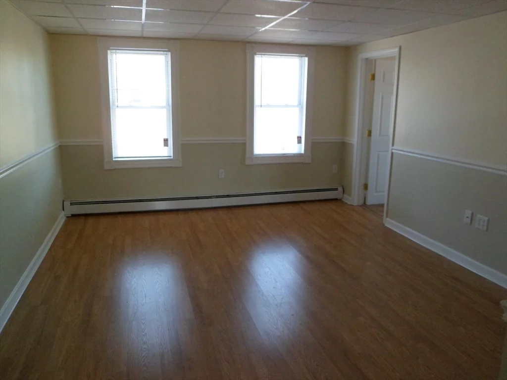 2 bed, 1 bath apartment for rent at 227 Standish Ave Unit 2, Plymouth — photo 5 of 7