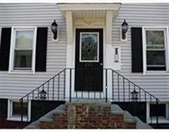 1 bed, 1 bath apartment for rent at 227 Standish Ave Unit 8, Plymouth