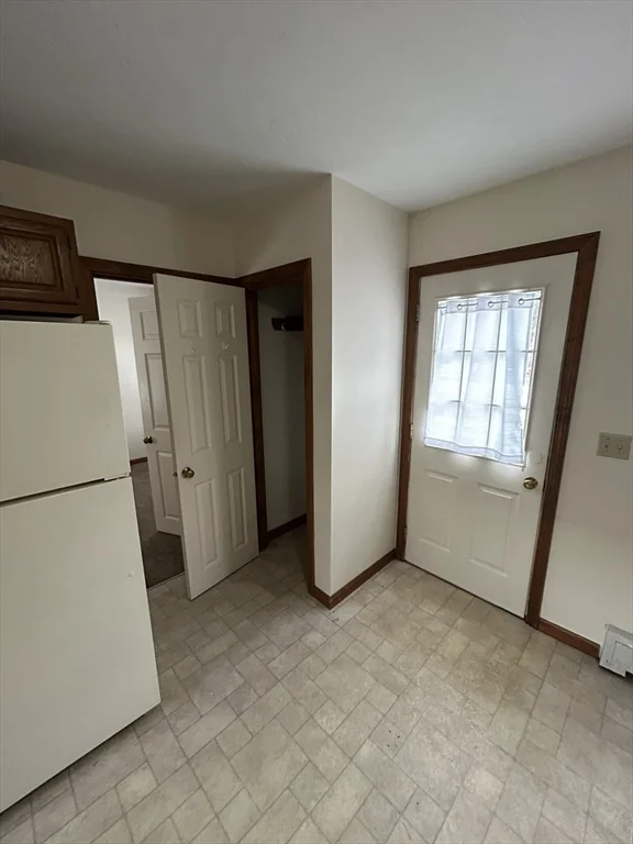 2 bed, 1 bath apartment for rent at 227 Wood St Unit B, Hopkinton — photo 3 of 17