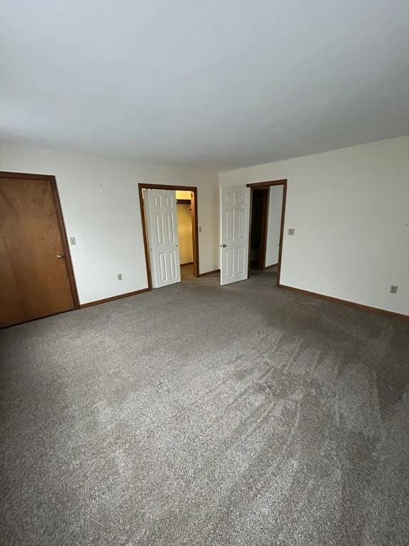 2 bed, 1 bath apartment for rent at 227 Wood St Unit B, Hopkinton — photo 5 of 17