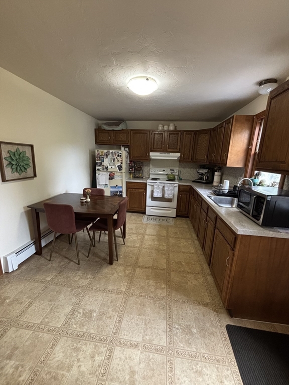 2 bed, 1 bath apartment for rent at 227 Wood St Unit C, Hopkinton — photo 9 of 37