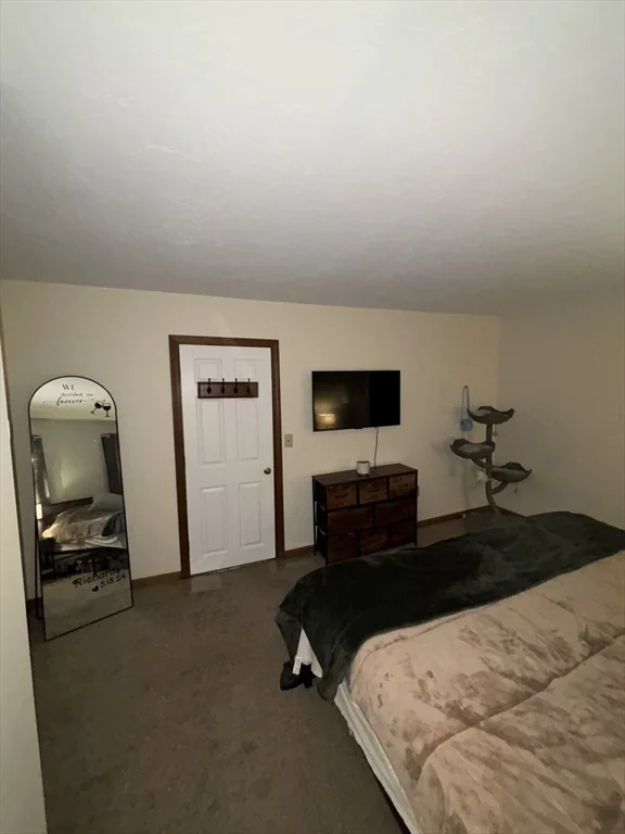 2 bed, 1 bath apartment for rent at 227 Wood St Unit D, Hopkinton — photo 18 of 29