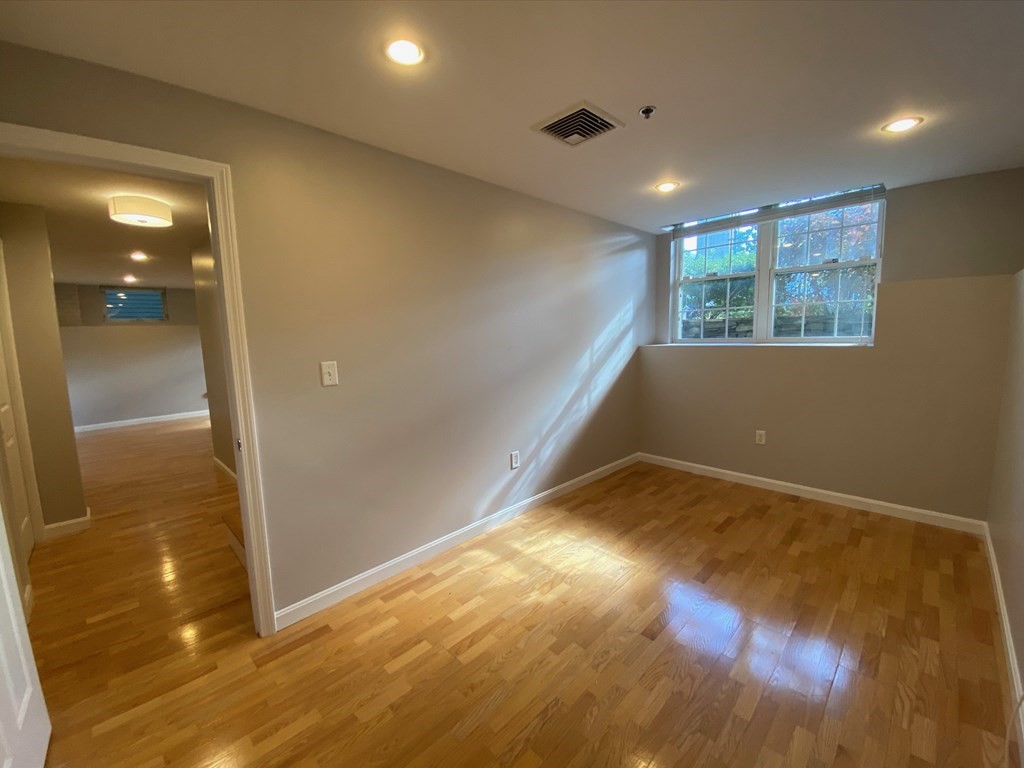 2 bed, 1 bath apartment for rent at 2277 Massachusetts Ave Unit 1, North Cambridge — photo 10 of 15