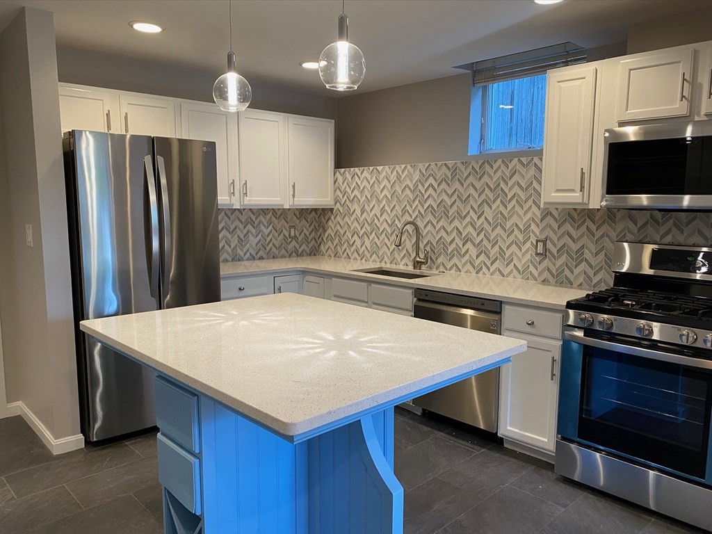 2 bed, 1 bath apartment for rent at 2277 Massachusetts Ave Unit 1, North Cambridge — photo 2 of 15