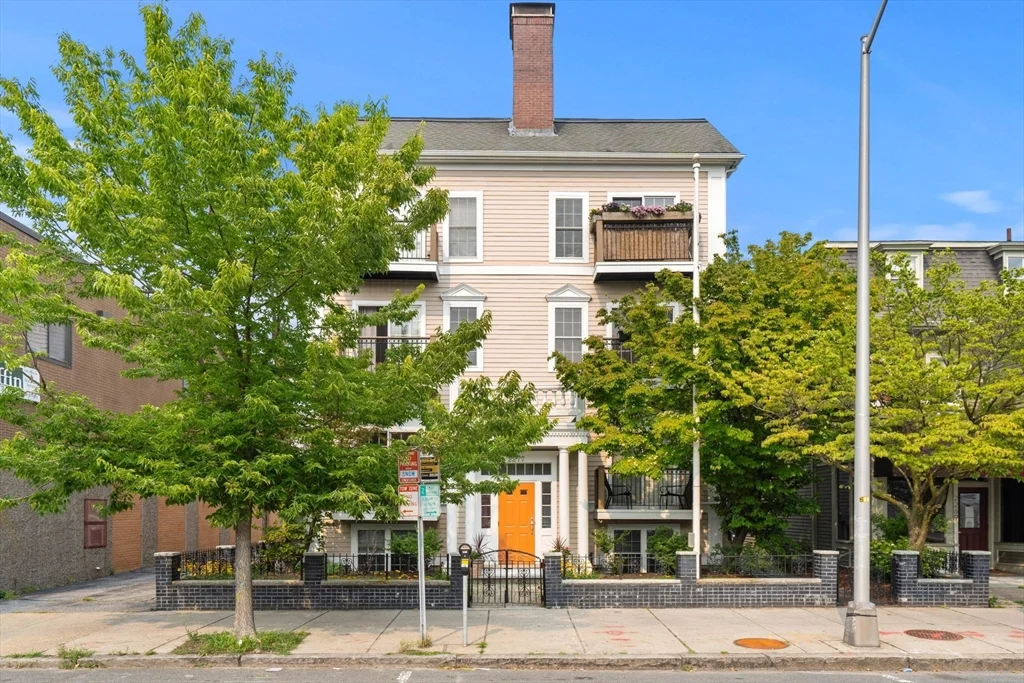 2 bed, 1 bath apartment for rent at 2277 Massachusetts Ave Unit 1, Porter Square — photo 3 of 29