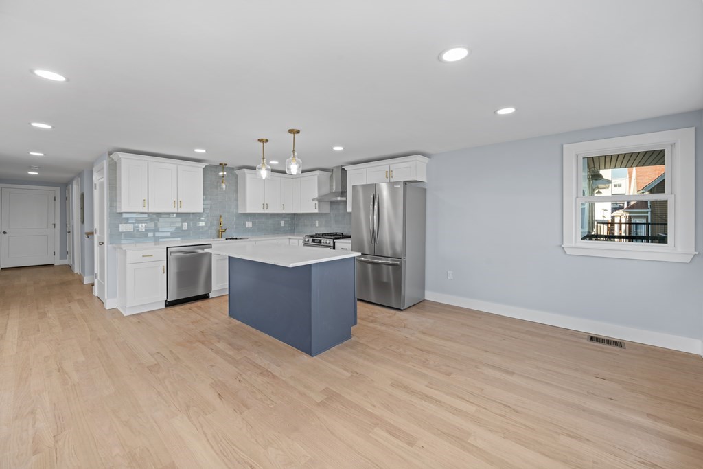 4 bed, 2 bath apartment for rent at 228 Bellingham Ave Unit 1, Revere — photo 29 of 42