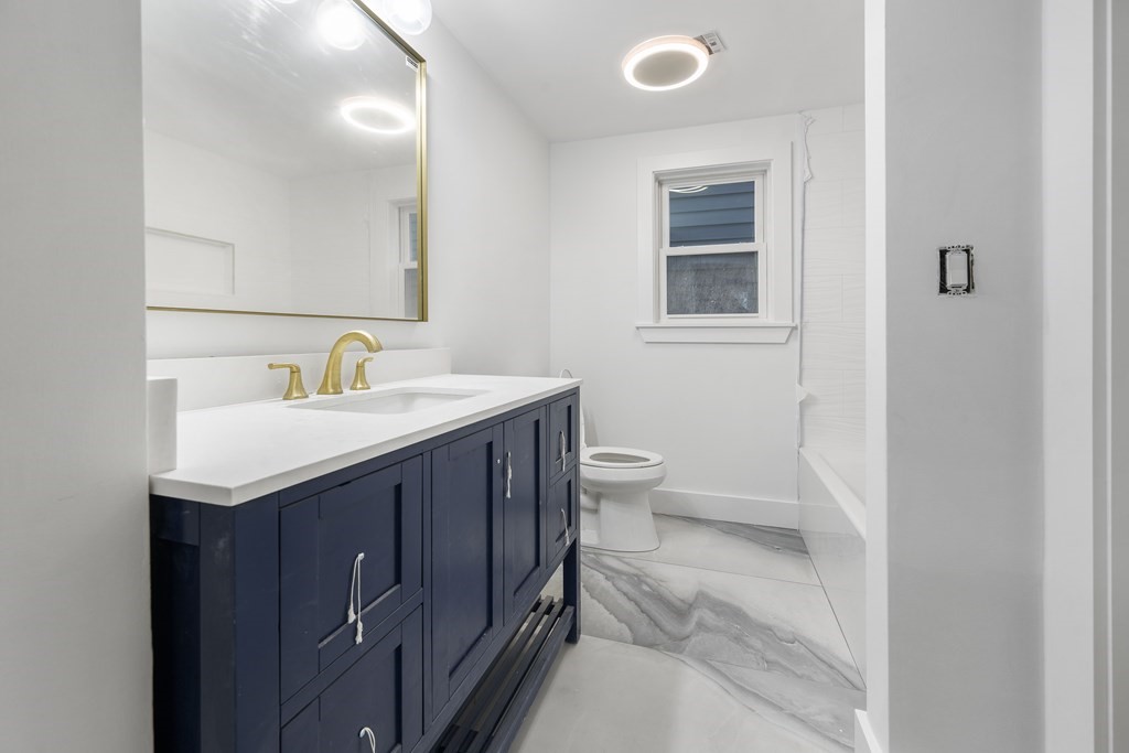 4 bed, 2 bath apartment for rent at 228 Bellingham Ave Unit 1, Revere — photo 40 of 42